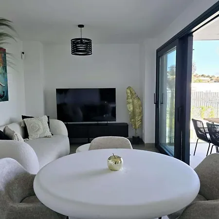 Magnifique Terrasse Piscine 4pers Apartment *