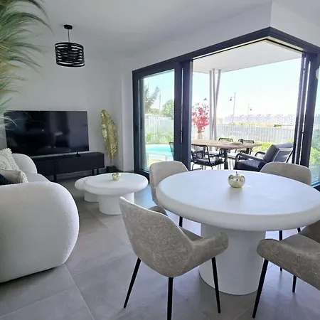 Magnifique Terrasse Piscine 4pers Apartment